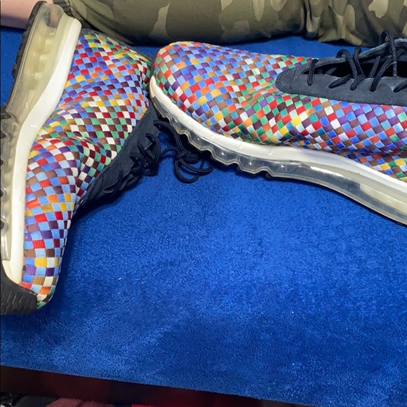 Nike shoes - Picture 2 of 3